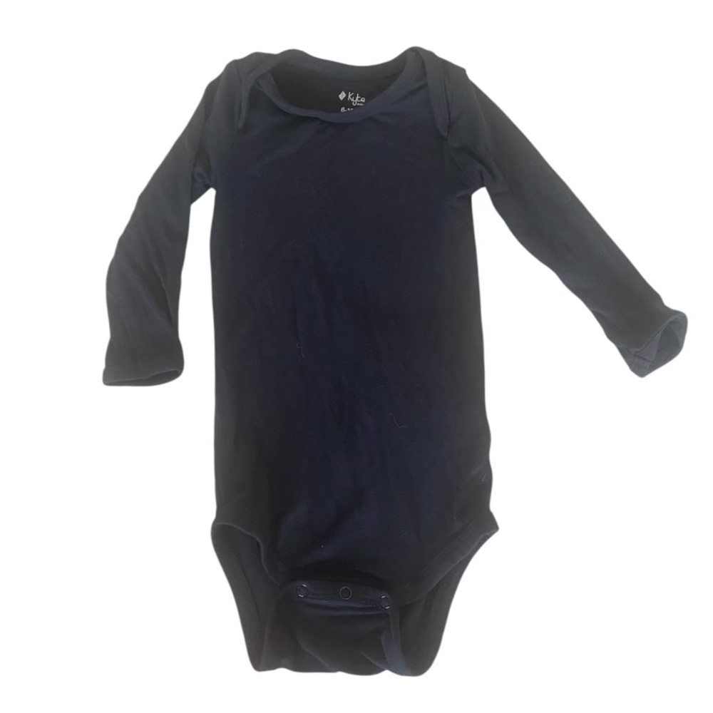 Kyte BABY Long Sleeve One-Piece Bodysuit in Black